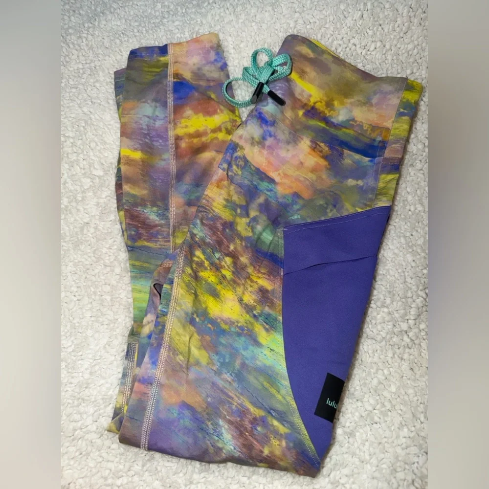 Lululemon 25” Cargo Super High-Rise Hiking Tight Leggings